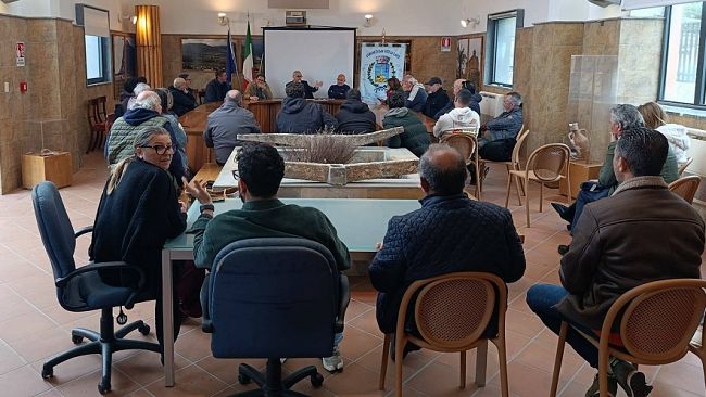 san-vito-lo-capo-operatori-turistici-e-amministratori-a-confronto-su-servizi-e-movida