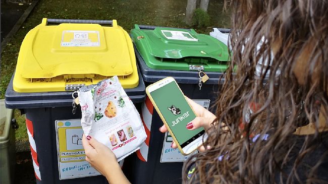 Rifiuti, a Trapani e Marsala arriva Junker, l'app per la raccolta differenziata