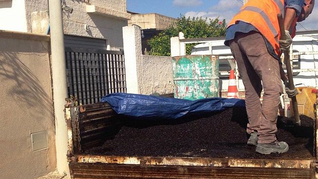 Mazara, al via ieri interventi di somma urgenza per la riparazione di buche pericolose in arterie cittadine