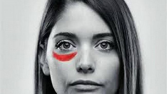 siamo le mani per accarezzare, per abbracciare non per picchiare o per difenderci.