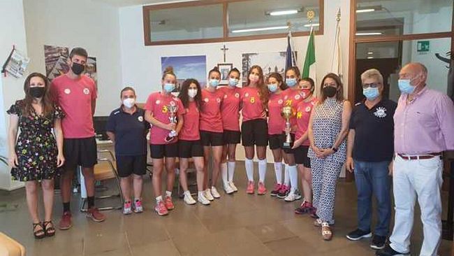 Erice, l'amministrazione comunale riceve le atlete dell’Entello Volley