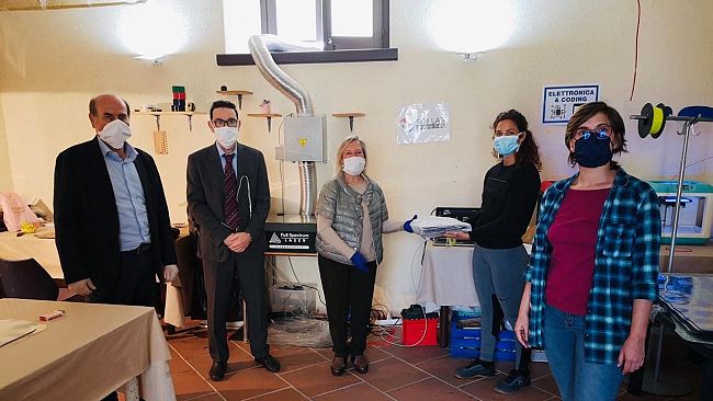 Fab Lab Marsala, continua l’attività formativa nel complesso San Pietro. Ha realizzato e donato visiere al Centro Raccolta Alimenti