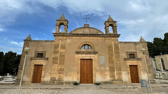 Santa Ninfa, restaurate le porte della chiesa del Cimitero