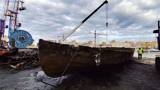 Porto di Trapani: al via i lavori per il recupero relitti sommersinello specchio antistante la Banchina Isolella Nord e 