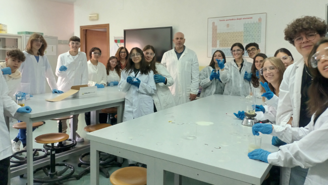 Al Liceo Adria-Ballatore di Mazara si incrementano le competenze STEM: avvio “Labscienze 1”