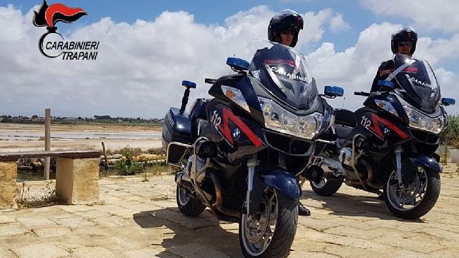 Marsala: controllato ai domiciliari cerca di corrompere carabinieri con 35 euro