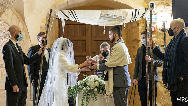 Dopo 400 anni, celebrato matrimonio con rito ebraico