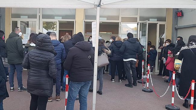 Mazara, Criticità organizzative all’hub vaccinale… Ancora dopo mesi…