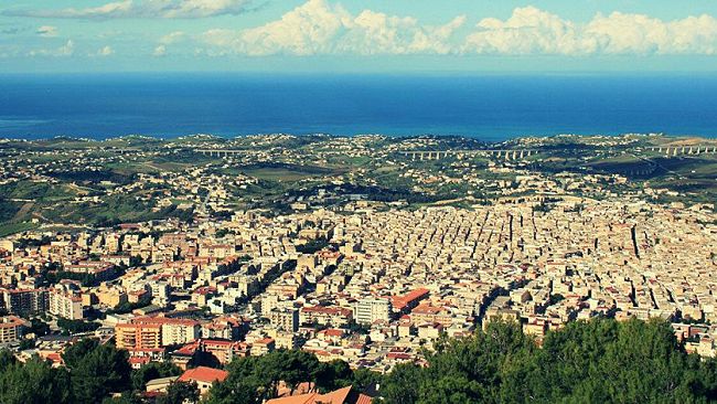 ALCAMO – Cgil, Cisl e Uil si oppongono all’aumento dell’Imu e della Tasi ad Alcamo, da poco approvato dal consiglio comunale.