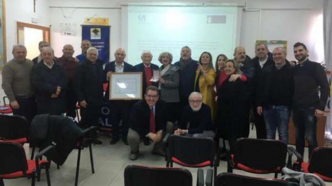 Assemblea provinciale del CSI di Trapani consegna discobolo a Luigi Bruno