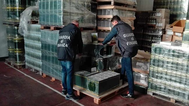 Partanna, arrestati due produttori di olio d’oliva per bancarotta fraudolenta