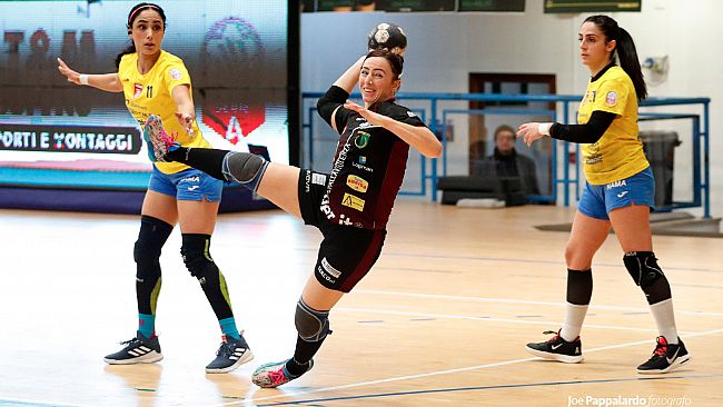 L'Handball Erice batte Teramo 37-25
