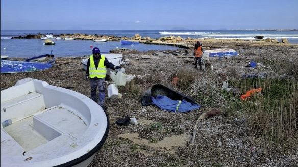 petrosino-proseguono-gli-interventi-di-ripristino-e-rimozione-rifiuti-dopo-le-mareggiate