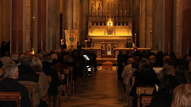 erice-ieri-lultimo-saluto-solenne-al-professore-zichichi