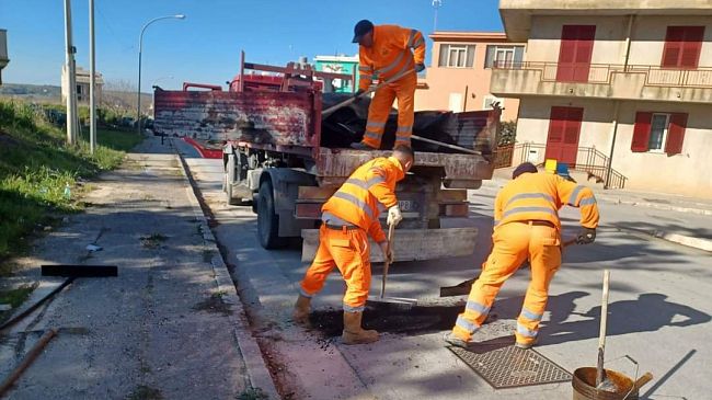  S. Margherita, iniziati gli interventi di manutenzione del manto stradale