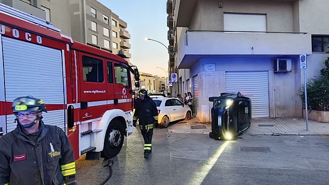 ​Trapani. Scontro fra 2 auto in via Archi, complice la forte velocità