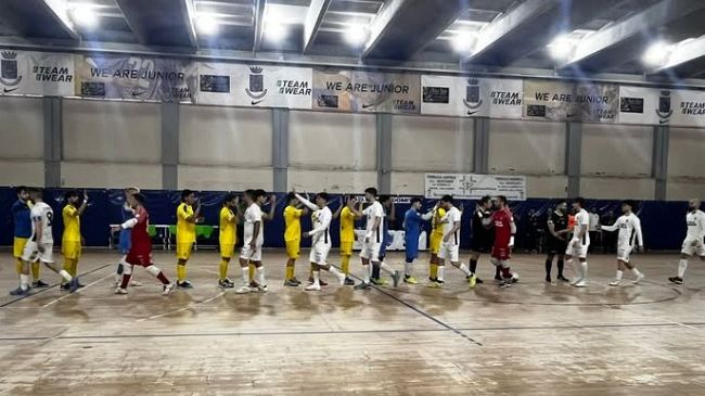 futsal-mazara-brutta-sconfitta-7-4-in-campania-contro-la-junior-domitia