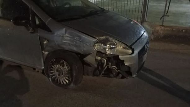 Incidente sulla SS 186: scontro tra due auto all'altezza dell'Eurospin