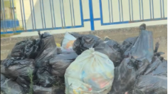 Mazara, spazzatura abbandonata da oltre un mese davanti al playground di Via Belgio