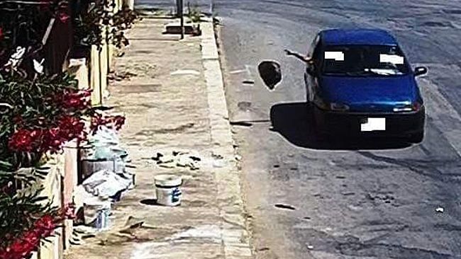 Erice, in 11 denunciati per abbandono di rifiuti
