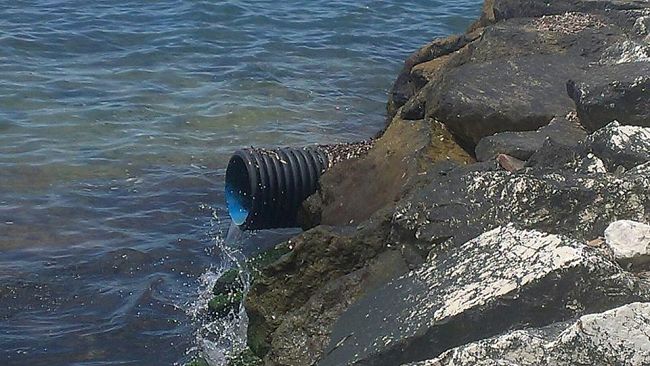Mazara, tutto il lungomare balneabile? Condotta fognaria attiva vicina alla “futuristica spiaggia in Città”