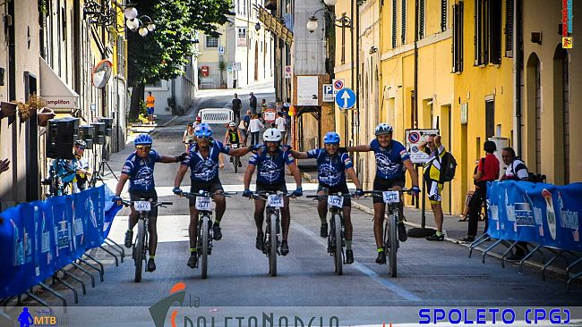 I Ciumara Bikers alla Spoleto-Norcia, dalla passione dello sport nasce l’amicizia