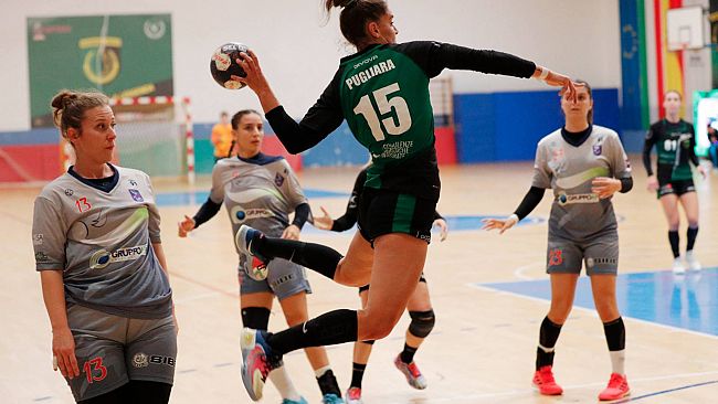 Pallamano, quarta vittoria di fila per l'Handball Erice