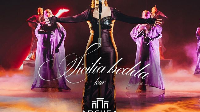 la-cantautrice-siciliana-delia-in-concerto-al-parco-archeologico-di-selinunte-il-2-agosto