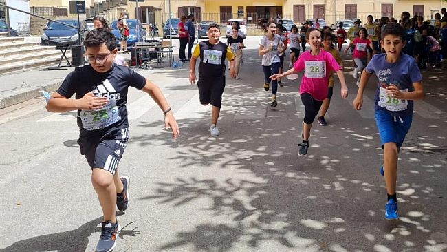 Alunni dell’i.c.Radice-Pappalardo protagonisti della “corsa contro la fame