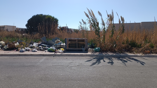 Abbandono rifiuti, intensificati i controlli. Denunce e sanzioni da parte della Polizia Municipale di Erice