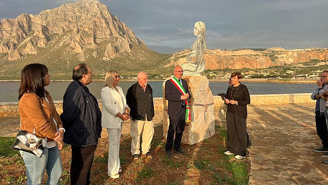 Custonaci,  inaugurata l'opera che celebra identità e futuro Custonaci