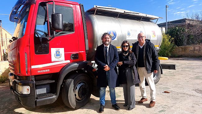 Petrosino, acquistata un'autobotte con i fondi della Protezione Civile 