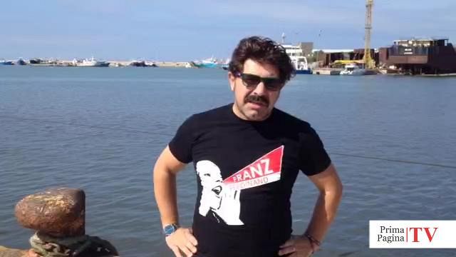 VIDEO – Ancora un peschereccio incagliato nel porto canale