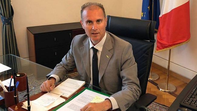 Trasporto Aereo, il Sottosegretario Santangelo: “In Sicilia si vada verso una rete aeroportuale pubblica regionale”