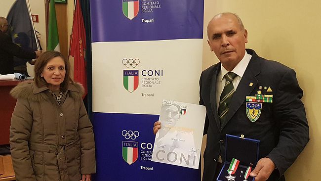 Stella di Bronzo al Merito Sportivo al mazarese  Ignazio Rondi da parte del CONI.