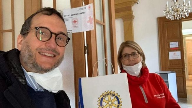 Il Rotary dona 50.000 mascherine chirurgiche e 4.000 mascherine ffp2