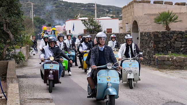Pantelleria, straordinario successo per il Carnevale 2025