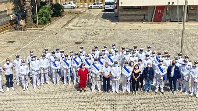 L’omaggio al comandante è…una donazione per le mense fraterne