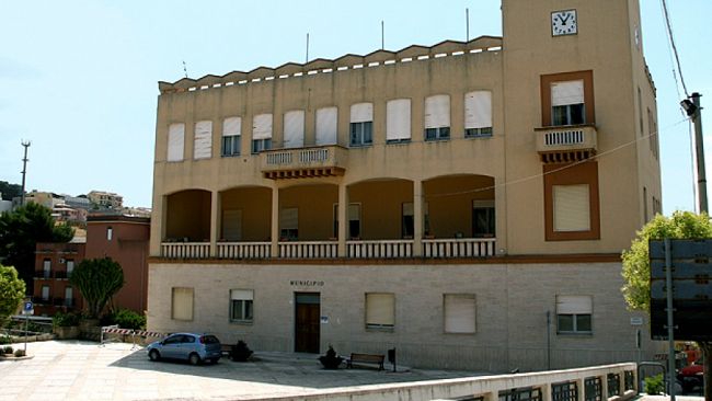 Valderice, stato di agitazione dei dipendenti comunali per fondi bloccati