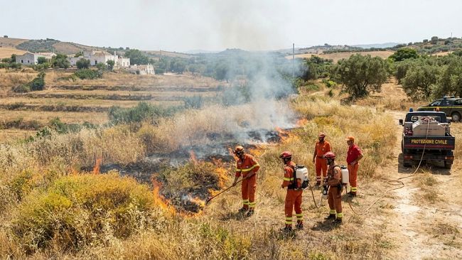 Incendi in Sicilia: la Regione stanzia 25 milioni per i primi interventi di soccorso