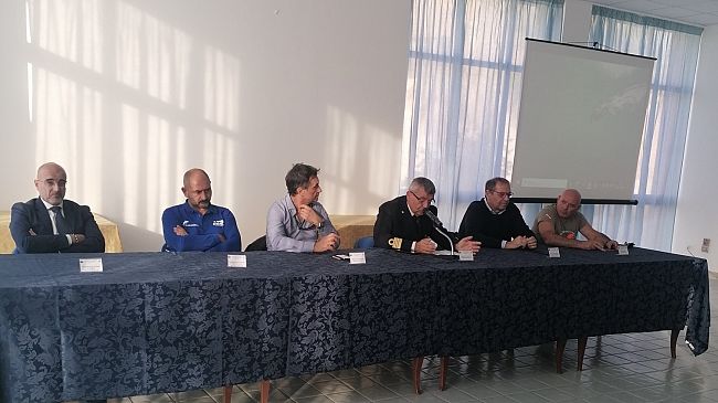 “Reti fantasma”abbandonate sui fondali marini, incontro di approfondimento presso la Capitaneria di porto di Trapani