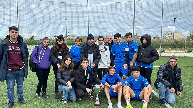 L’Istituto Di Istruzione Superiore “Leonardo Da Vinci - Marino Torre” all’evento “Un calcio per ogni voce” 