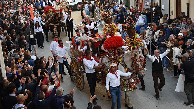 calatafimi-segesta-primo-giorno-di-festa-dedicata-al-ss-crocifisso