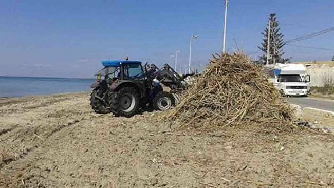 Mazara, Iniziati stamani i lavori di pulizia della spiaggia di Tonnarella