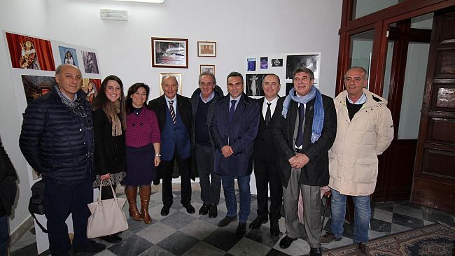 Palazzo VII aprile: inaugurata mostra fotografica sulle “Tradizioni folkloristiche religiose della città”