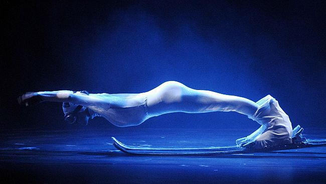 Venerdì presentazione dello spettacolo “Ready” della compagnia Kataklò