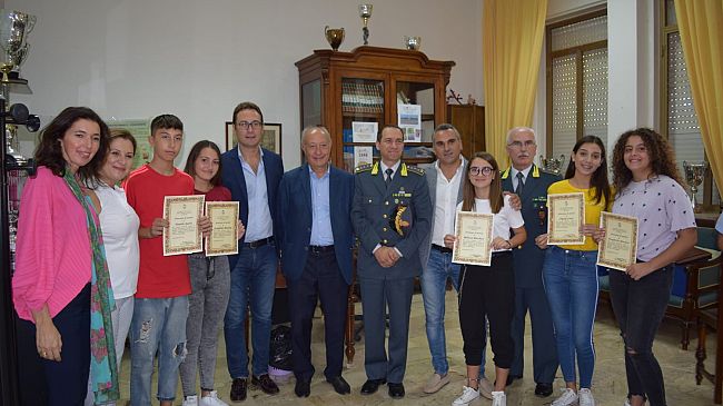 La Guardia di Finanza premia n. 5 studenti di Marsala nell’ambito del concorso nazionale “Insieme per la legalita”