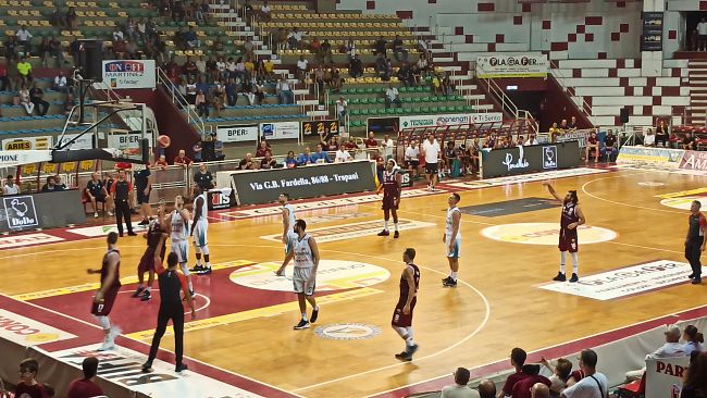 Supercoppa, la Pallacanestro Trapani sfiora l'impresa contro Cantù