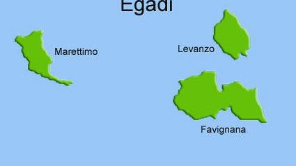 FAVIGNANA – Concessioni demaniali marittime all’interno dell’AMP “Isole Egadi”. L’Amministrazione riscrive alla Regione