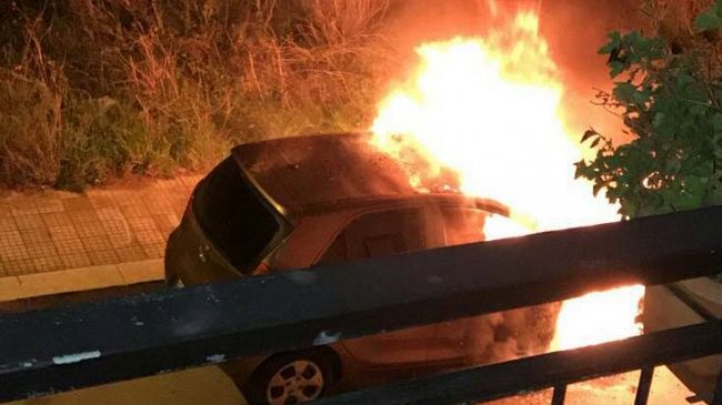 Mazara, auto in fiamme nella notte. Appartiene alla sorella del consigliere Foggia Francesco